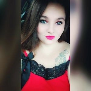 Meet your Posher, Keeley